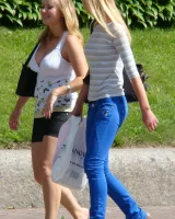 Style Street Photography - 17-dsc02445